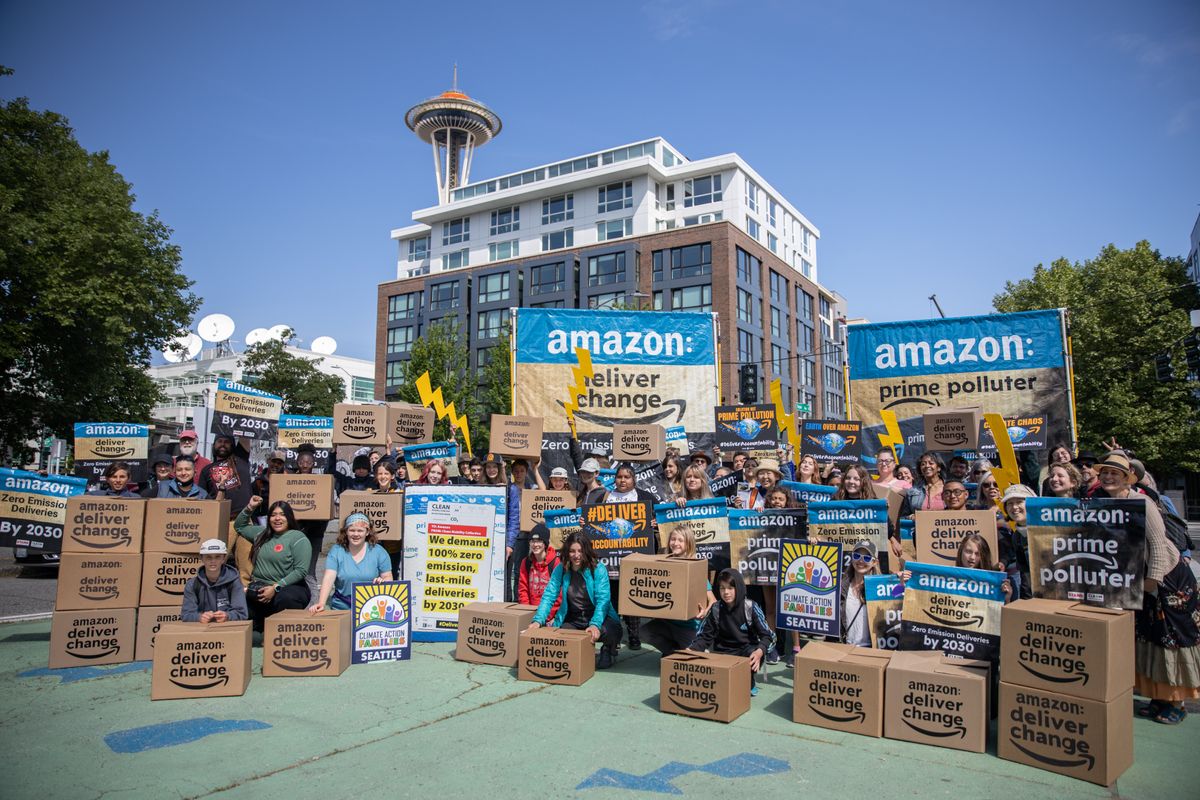 IE groups visit Amazon HQ in Seattle to call on company to #DeliverChange
